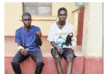 Two brothers reportedly kill their uncle’s security guard and son while attemptimg to steal his car in Enugu.