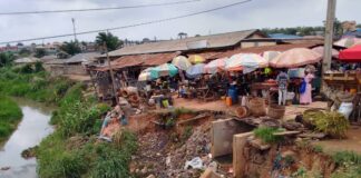 Residents, Traders Of Ilo-Boundary Ajegunle community in Lagos, Ilo-Awela community in Ogun State Tollgate Lament Deplorable State Of Canal By Flood, Appeals To Lagos and Ogun State Govt.