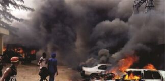 Hoodlums resist urban renewal, set cars, houses ablaze in Jos