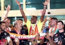 Osimhen gets hero’s welcome at Galatasaray (Video)