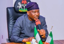 Governor Fintiri signs bill establishing new Adamawa State seal