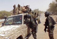 Army arrests fake major in Lagos, hands him over to police
